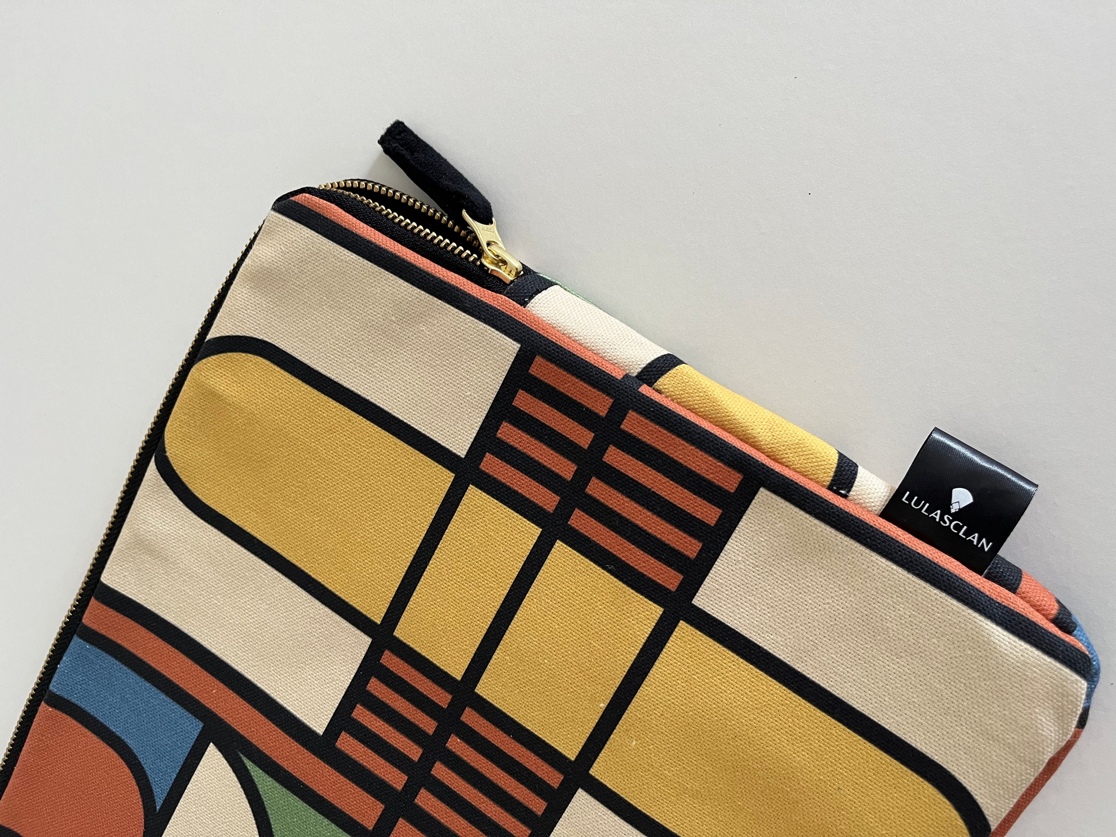 BOKAMUSO RED - Tablet & Laptop Sleeve