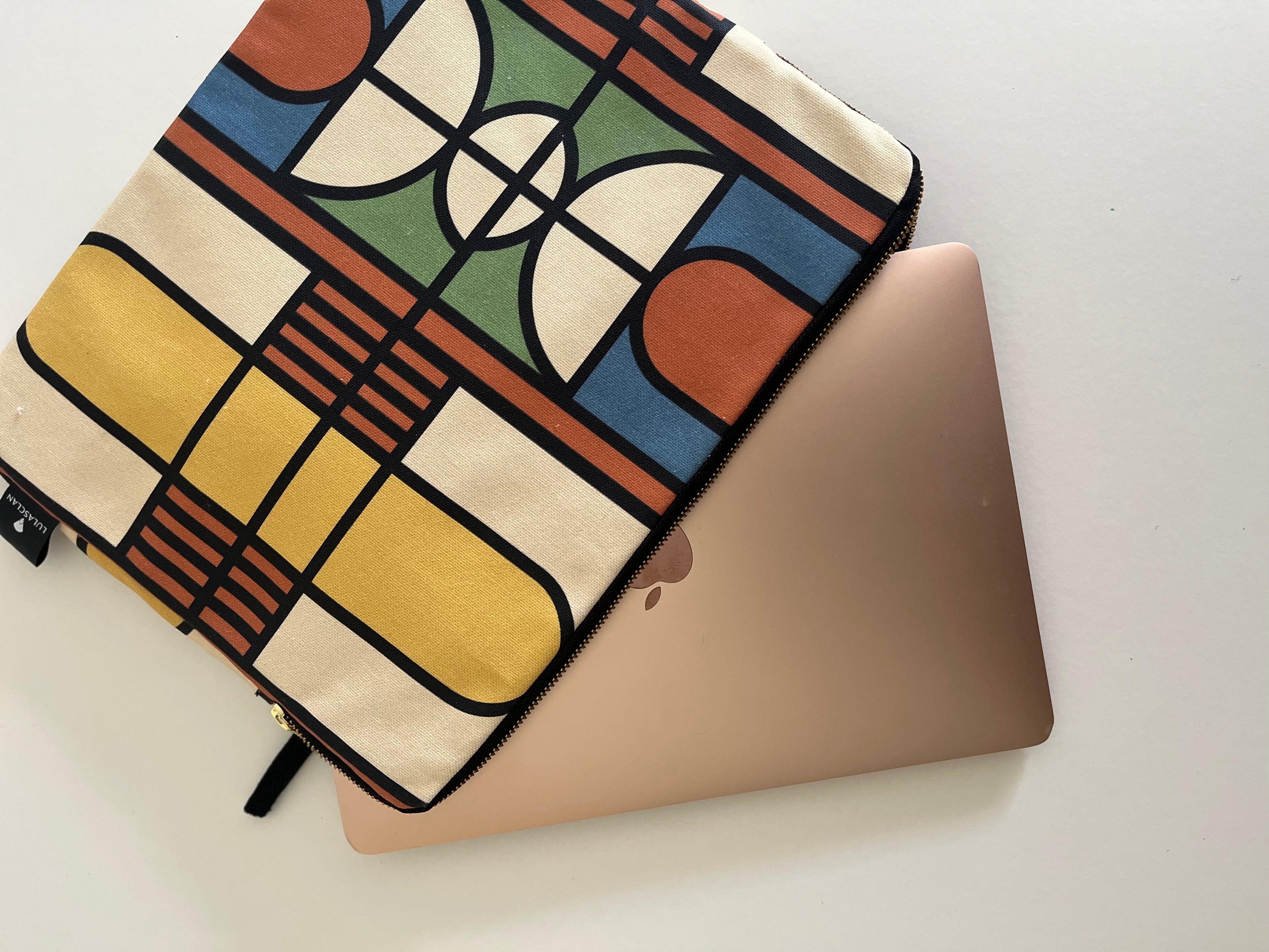 BOKAMUSO RED - Tablet & Laptop Sleeve