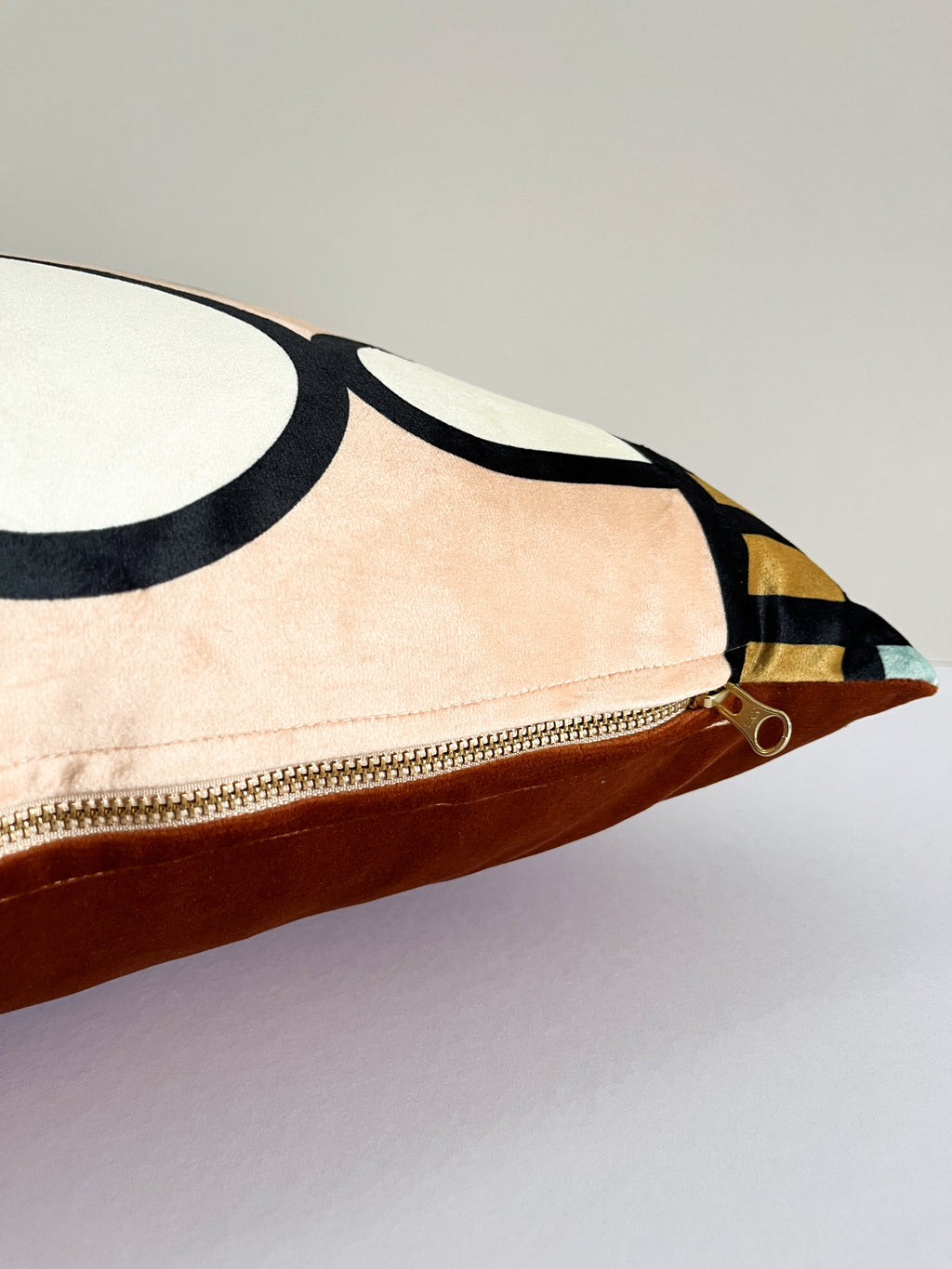 LUMI - Velvet Throw Pillow