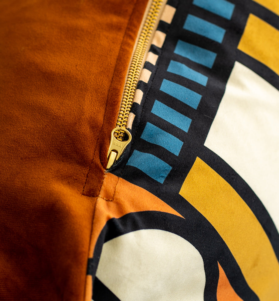 LEGAE HOME - Velvet Throw Pillow