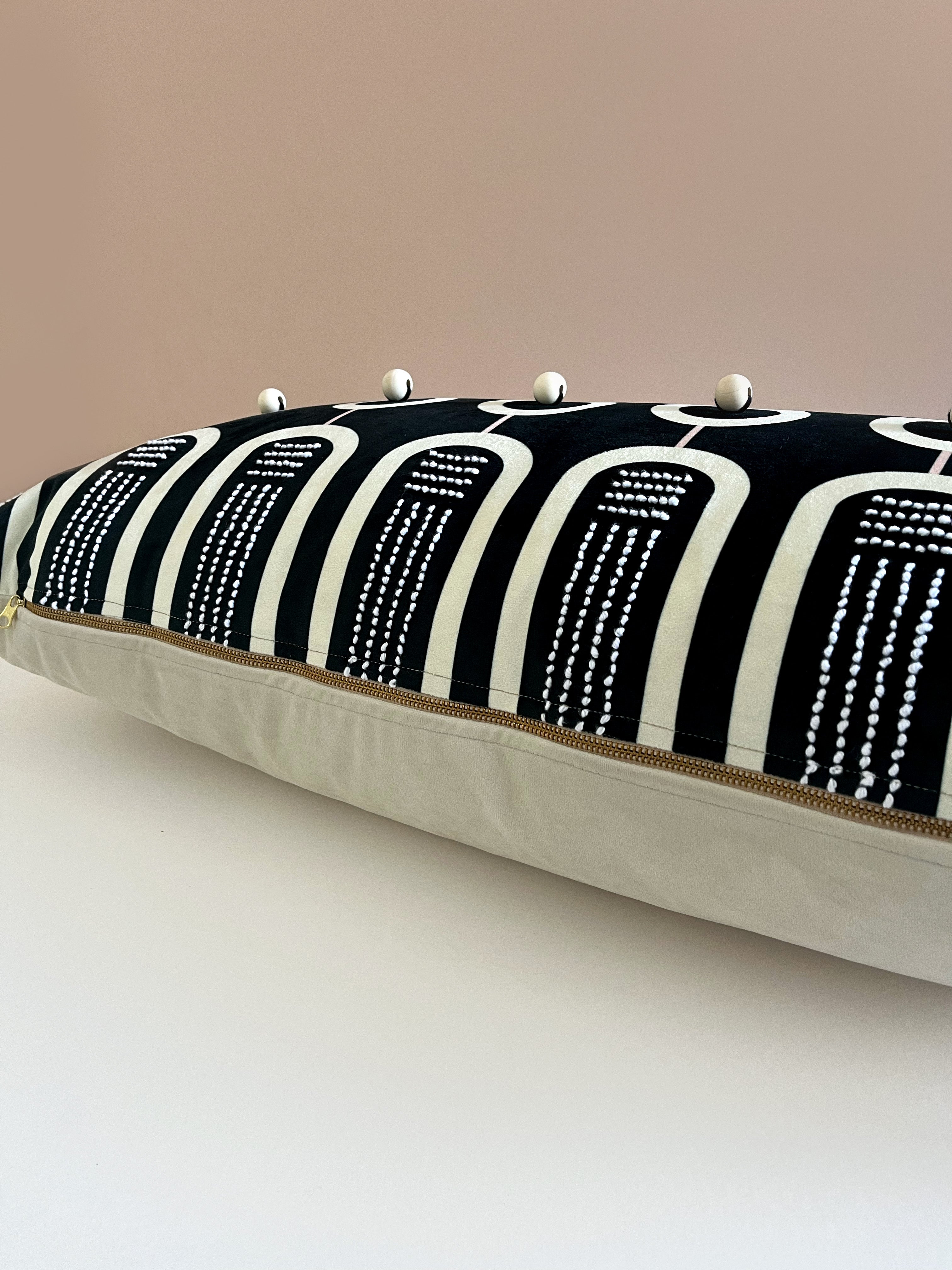 BEADED LUMI - Velvet Bedroom Lumbar